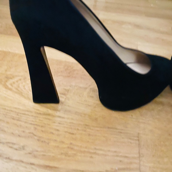 NBW Celine Black suede heels size 8.5 - Picture 7 of 7
